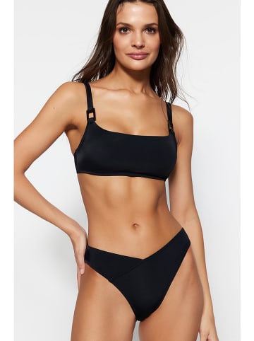 trendyol Bikini-Hose in Schwarz