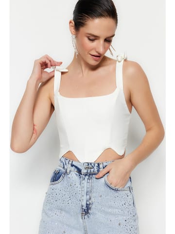 trendyol Top w kolorze białym