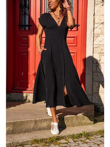 Gunes Kizi Kleid in Schwarz