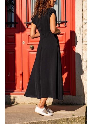 Gunes Kizi Kleid in Schwarz