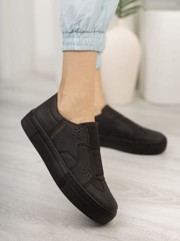 OYO FOOTWEAR Slippersy w kolorze czarnym