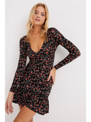 Cool and sexy Kleid in Schwarz