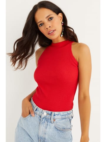 Cool and sexy Top in Rot