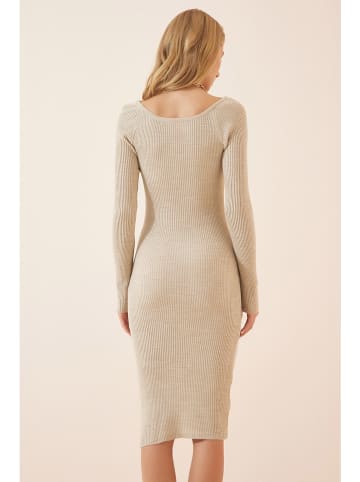 Happiness Istanbul Kleid in Creme