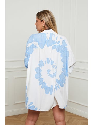 Plus Size Company Sukienka "Elis" w kolorze błękitno-białym