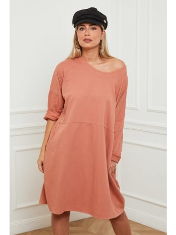 Plus Size Company Sukienka "Gorel" w kolorze karmelowym