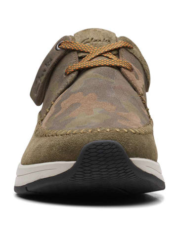 Clarks Leder-Sneakers in Khaki