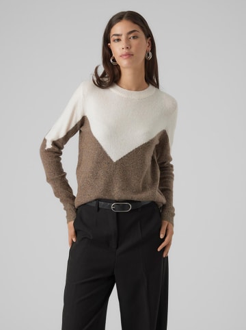 Vero Moda Sweter w kolorze brązowo-kremowym