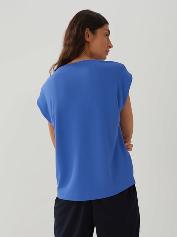 Someday Koszulka "Ujane" w kolorze niebieskim