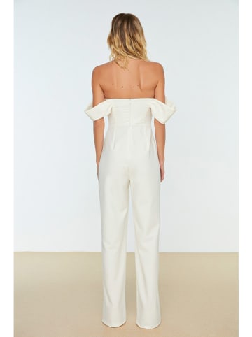 trendyol Jumpsuit in Creme