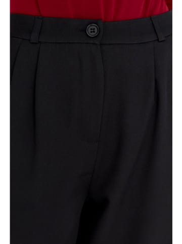 trendyol Marlenehose in Schwarz