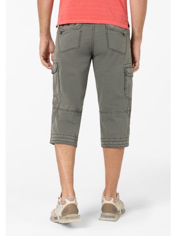 Timezone Cargocaprihose in Khaki