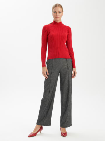 BGN Pullover in Rot