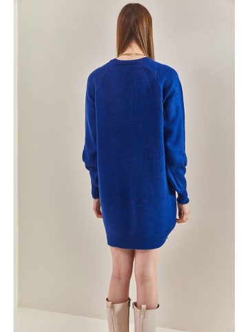 Lycalia Kleid in Blau