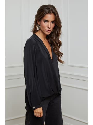 L'armoire de Suzette Bluzka w kolorze czarnym