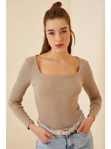 Happiness Istanbul Longsleeve in Beige