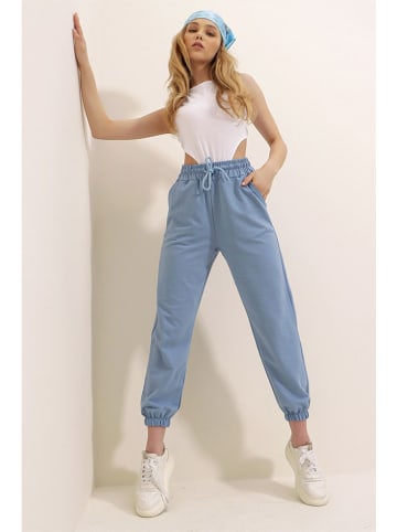 Trend Alacati Sweathose in Hellblau