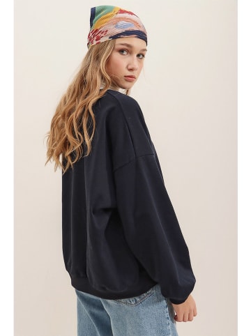Trend Alaçatı Stili Sweatshirt in Schwarz