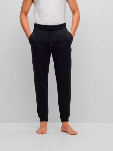 Hugo Boss Spodnie dresowe w kolorze czarnym