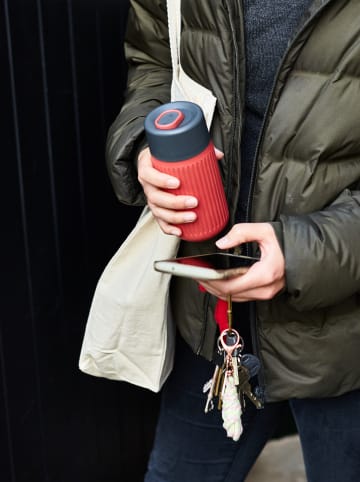 Black+Blum Kubek to-go w kolorze koralowym - 340 ml