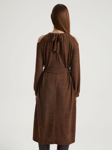 BGN Sukienka w kolorze brązowym