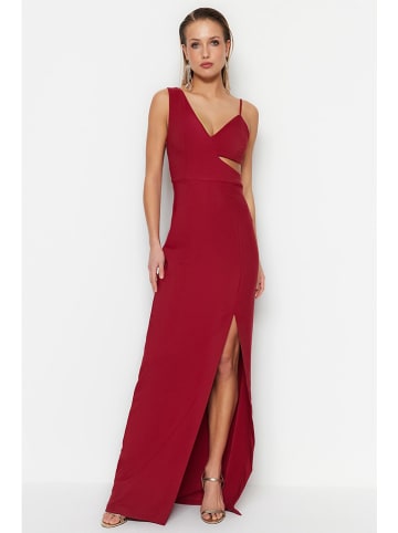 trendyol Kleid in Bordeaux