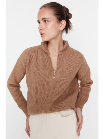 trendyol Sweter w kolorze jasnobrązowym