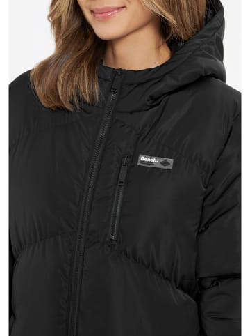 Bench Płaszcz pikowany "Eloraina" w kolorze czarnym