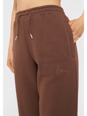 Bench Spodnie dresowe "Diya" w kolorze brązowym