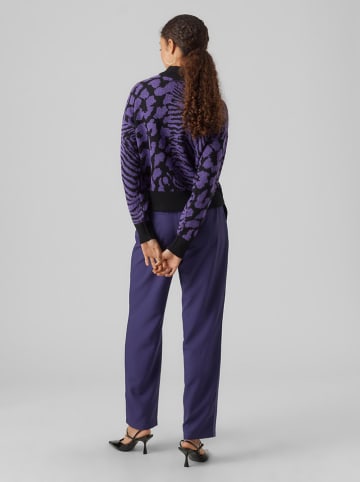 Vero Moda Sweter w kolorze fioletowo-czarnym