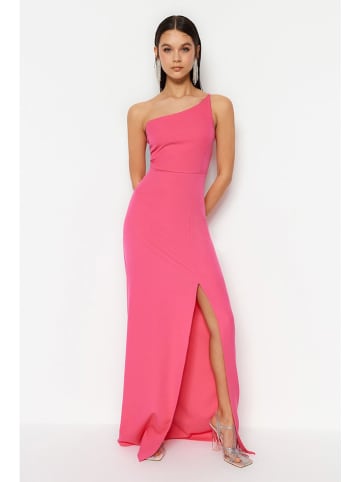 trendyol Kleid in Fuchsia