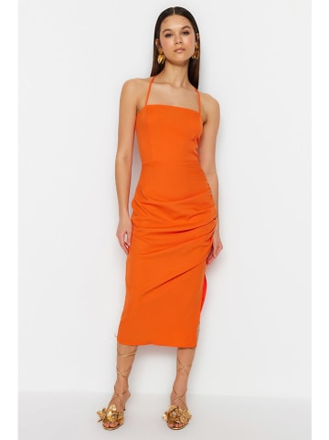 trendyol Kleid in Orange