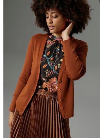 Aniston Cardigan in Camel