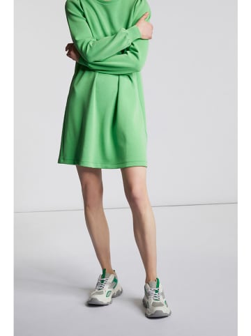 Rich & Royal Sukienka dresowa w kolorze zielonym