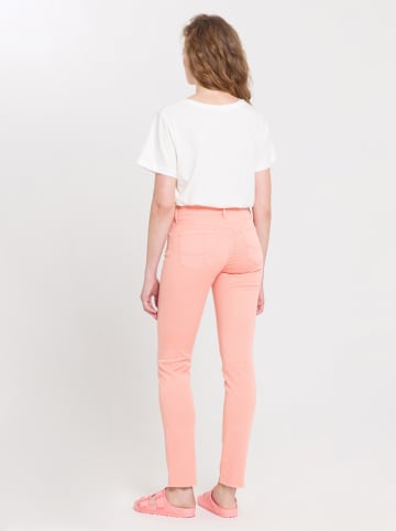 Cross Jeans Dżinsy "Anya" - Slim fit - w kolorze brzoskwiniowym