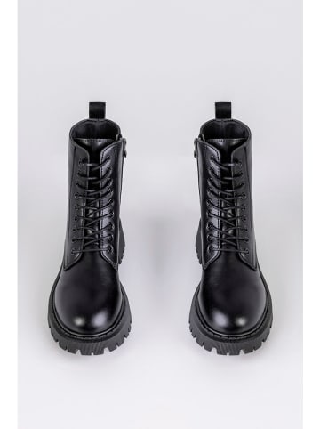 Musk Boots in Schwarz