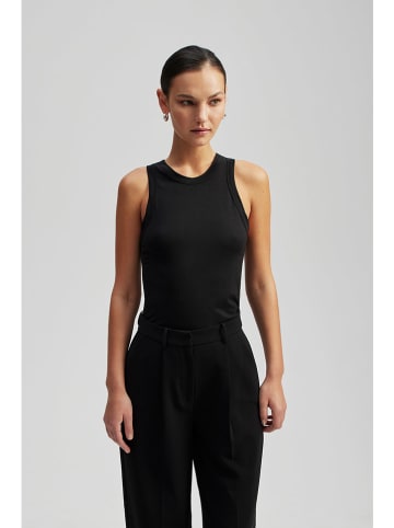 By Malina Top "Elle" in Schwarz