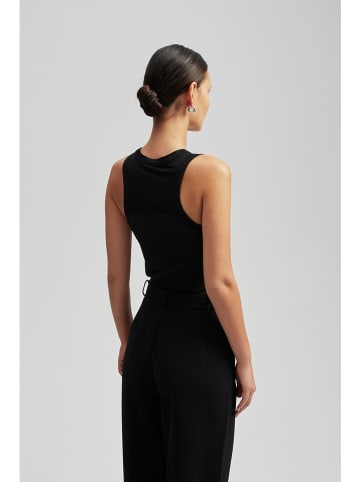 By Malina Top "Elle" in Schwarz