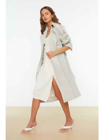 trendyol Trenchcoat in Hellgrau