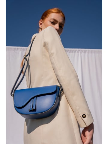 Christian Laurier Leder-Umhängetasche "Kena" in Blau - (B)22 x (H)16 x (T)5,5 cm