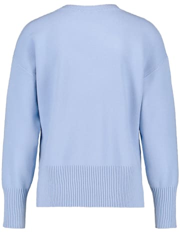 Gerry Weber Sweter w kolorze błękitnym