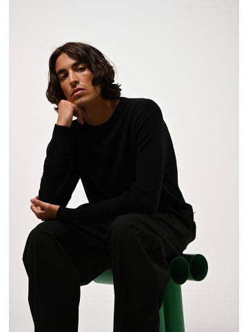 AUTHENTIC CASHMERE Kaszmirowy sweter "Aigliére" w kolorze czarnym