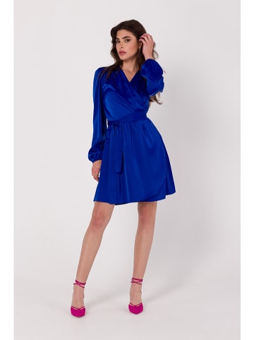 Makover Sukienka w kolorze niebieskim