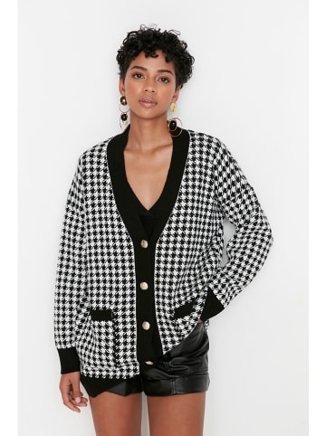 trendyol Cardigan in Schwarz/ Weiß