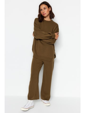 trendyol Twinset Outfit in Khaki