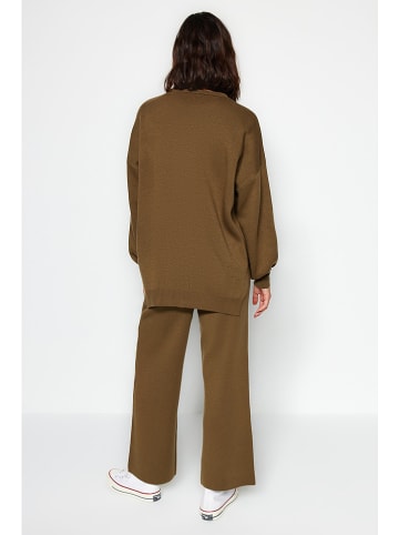 trendyol Twinset Outfit in Khaki