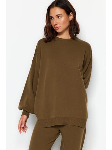 trendyol Twinset Outfit in Khaki