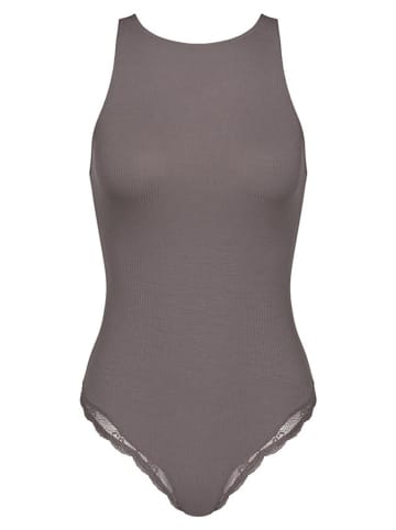 Triumph Body in Grau