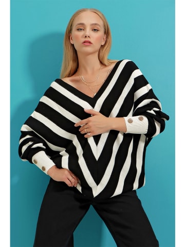 Trend Alaçatı Stili Pullover in Schwarz/ Weiß