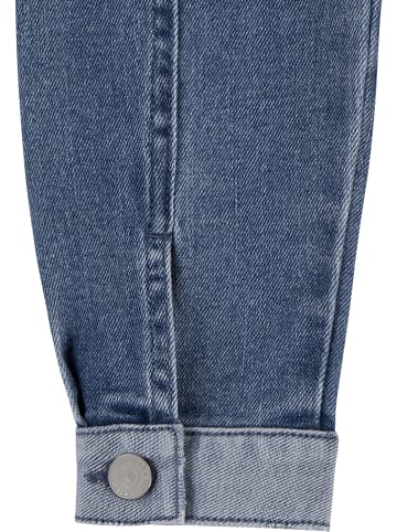 Levi's Kids Kurtka dżinsowa w kolorze niebieskim